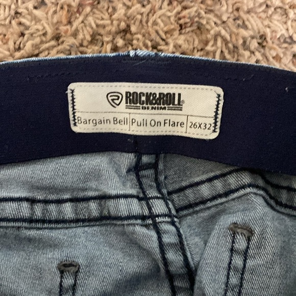 Rock and Roll Cowgirl jeans size 26/32 - Picture 4 of 7